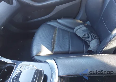 2015 Mercedes-Benz C 300 4Matic from USA, damaged, VIN 55SWF4KB7FU012623